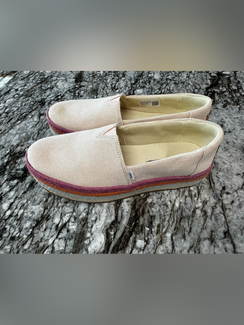 Tom’s shoes W 7.5 - Picture 3 of 10